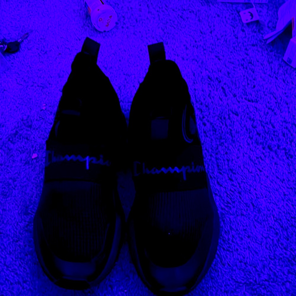 There comfortably and nice goes good with any outfit